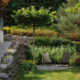 eder-gartenarchitektur-baum-platane-schatten-sitzplatz