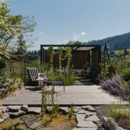 eder-gartenarchitektur-gartengestaltung-pergola-teich-holz